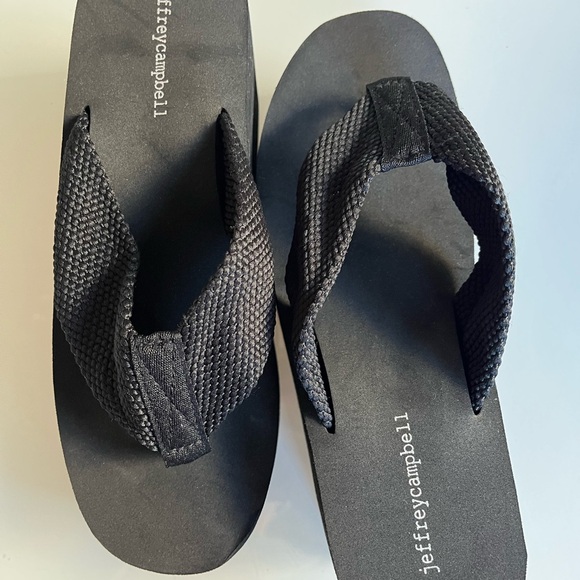 Jeffrey campbell wedge flip flops - Picture 3 of 4